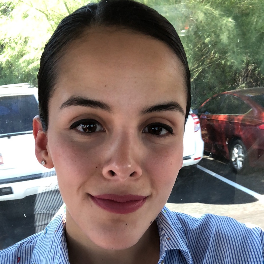 Meet your Posher, Ana